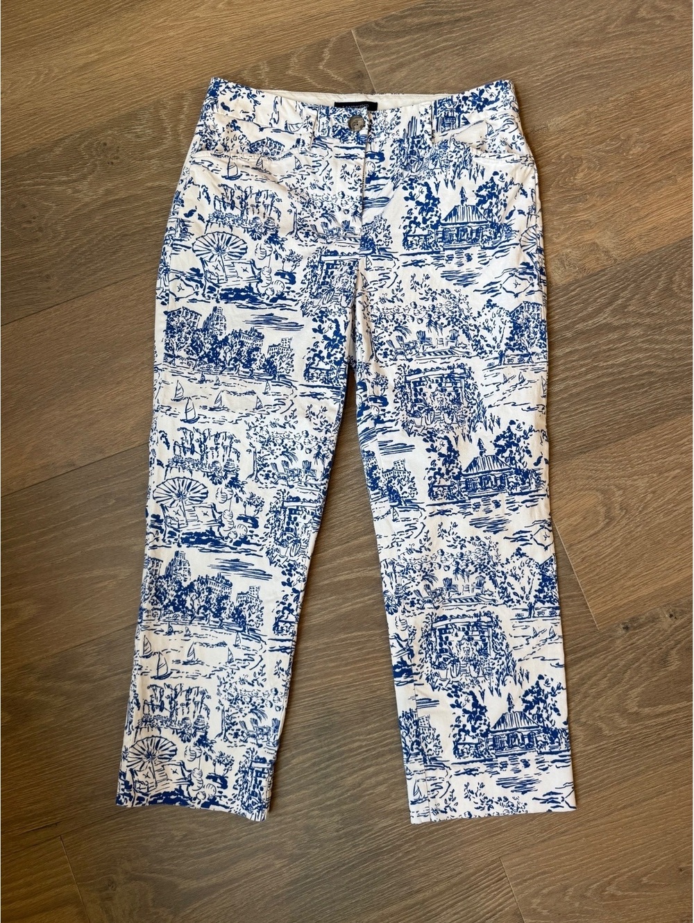 Land’s End coastal chic toile inspired Capri Pants for women
